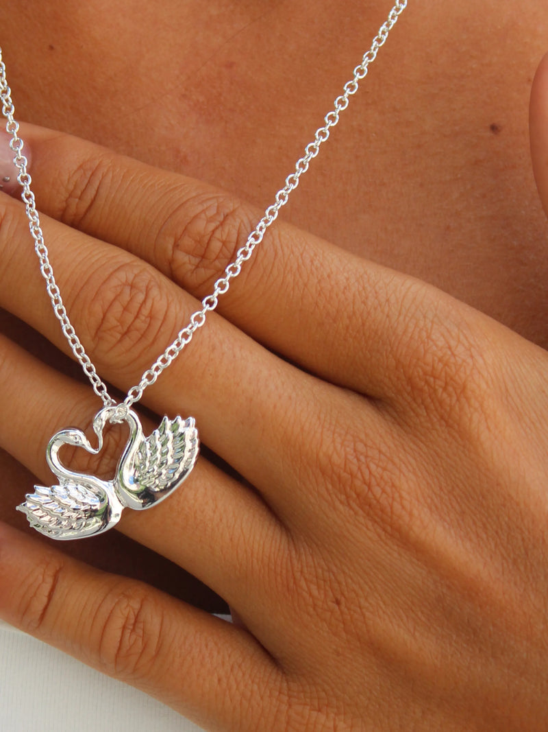 Cisne Silver Necklace