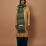 Écharpe de fille triste