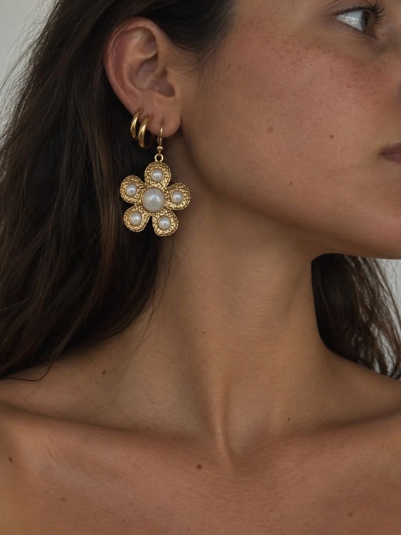 Petal Gold Earring