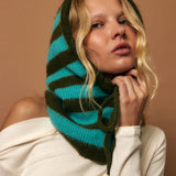 Cagoule vert polaire.