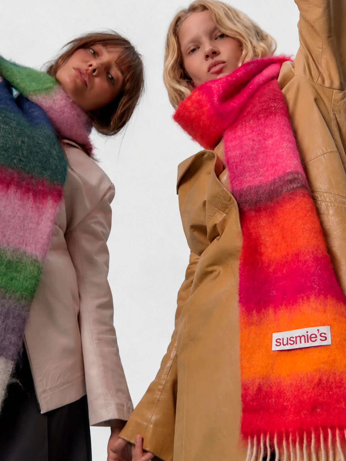 So Long, Marianne Scarf