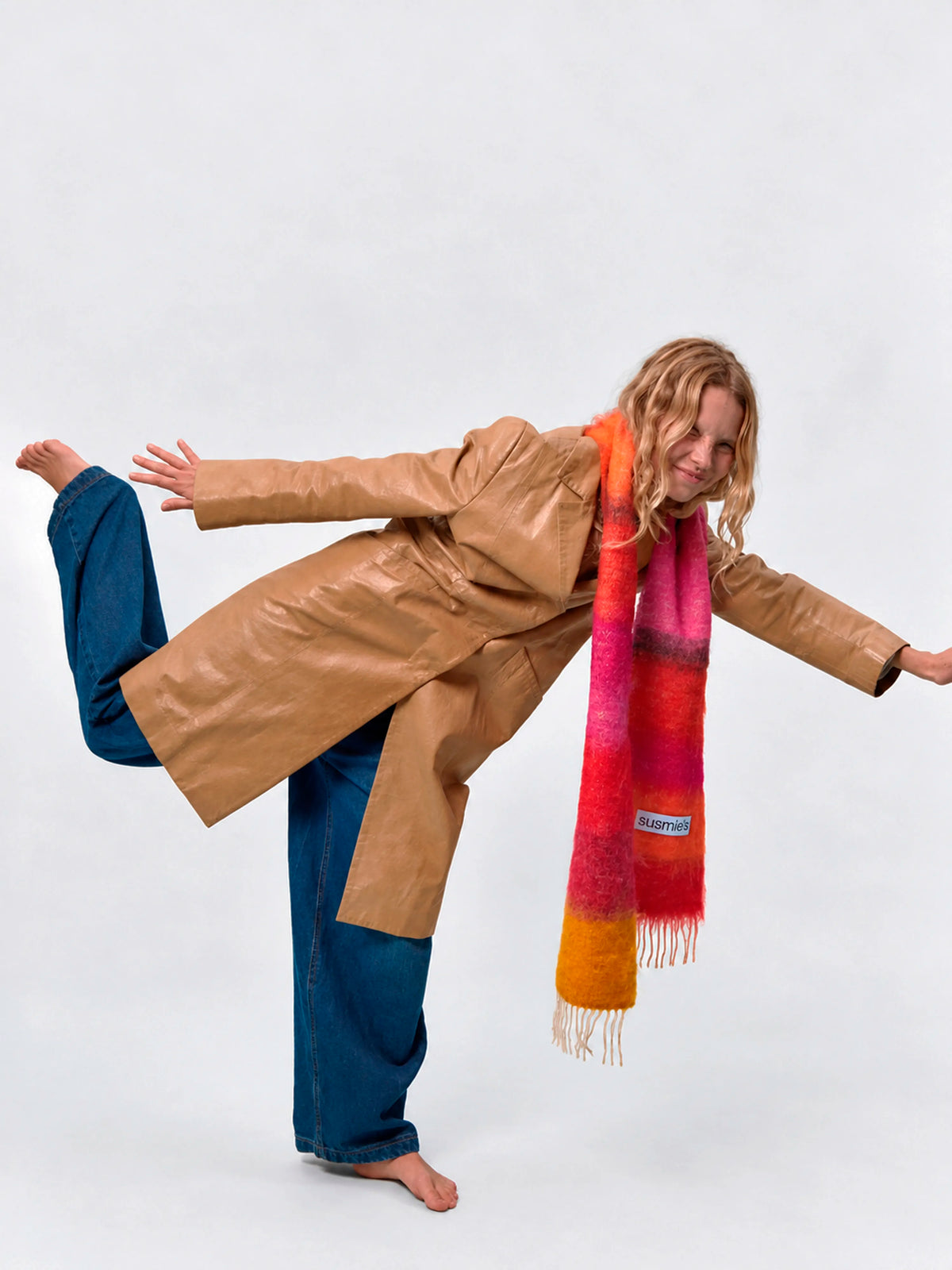 So Long, Marianne Scarf